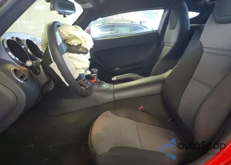 2009 Pontiac Solstice z USA, uszkodzony, nr VIN 1G2MB25B49Y106827